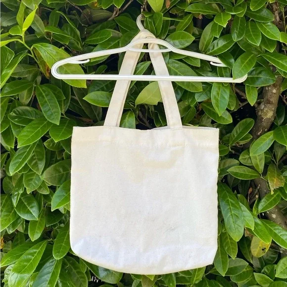 “Special” Red Quote Graphic Tote Shoulder Bag - Picture 2 of 3